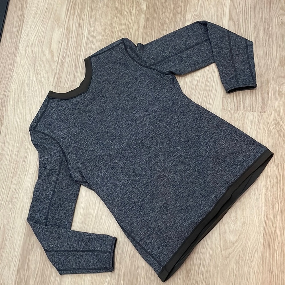Mens Lululemon reversible v neck long sleeve